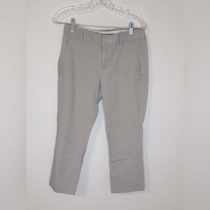 Banana Republic Capri Khaki Pants, Size 6